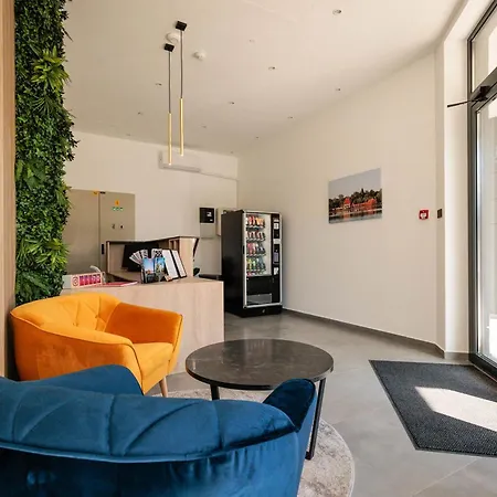 Appart hôtel Tesla 4*