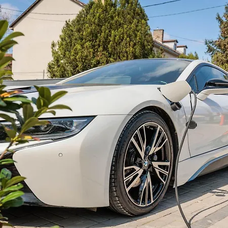 Tesla Aparthotel Subotica