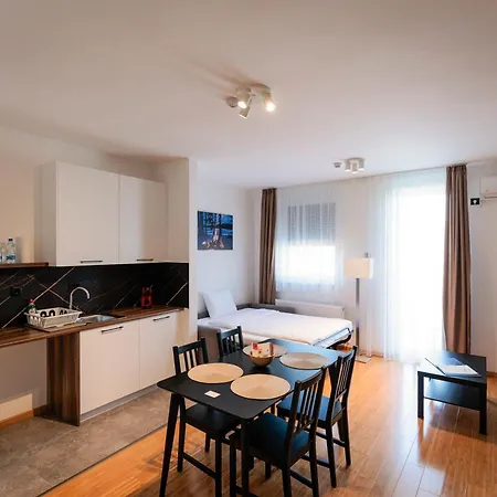Tesla Aparthotel